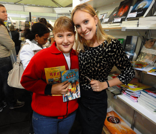 Na Feira do Livro de Florianópolis com uma leitora