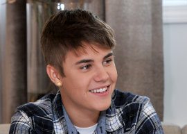 Justin Bieber faz visita surpresa à escola nos Estados Unidos