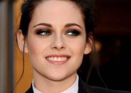 Kristen Stewart responde a perguntas de fãs sobre Branca de Neve e o Caçador