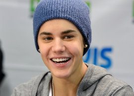 Justin Bieber diz que gosta de ficar nu em sua casa