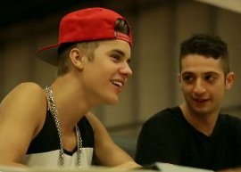 Justin Bieber lança concurso online para dançarinos