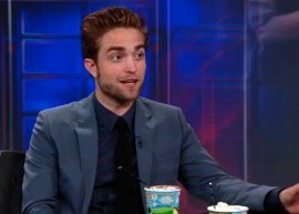 Robert Pattinson dá primeira entrevista após traição