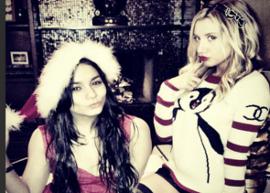 Ashley Tisdale e Vanessa Hudgens passam o Natal juntas