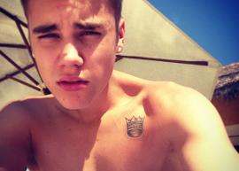 OMG!!! Justin Bieber posta foto sem camisa