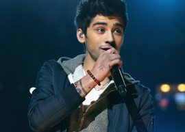 Zayn Malik cantando