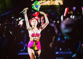 Jessie J diz que sente falta do Brasil