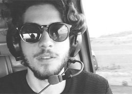 chay suede em avião
