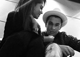 becky g e austin mahone juntos