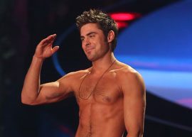 zac efron sem camisa