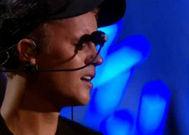 Onde estava Selena Gomez durante performance do Justin Bieber no VMA?