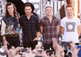 One Direction apresenta "Drag Me Down" durante "Good Morning America". Veja o vídeo