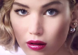 Veja Jennifer Lawrence divando no comercial da Dior