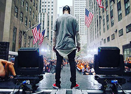 Justin Bieber apresenta "What Do You Mean", durante Teleton norte-americano