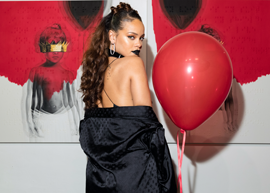Rihanna divulga nome, capa e data de lançamento do seu próximo disco