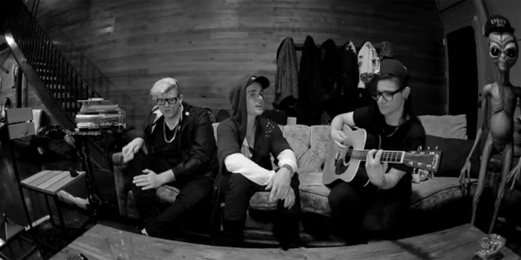 Justin Bieber libera versão acústica de "Sorry". Ouça!