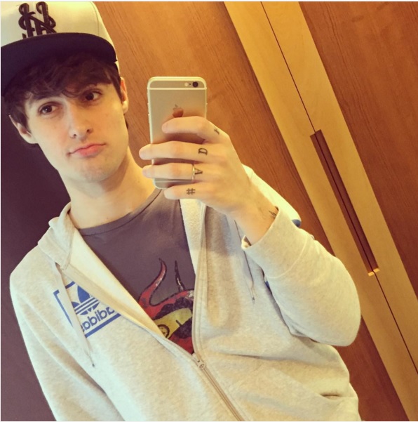 Conheça um segredo de Pedro Rezende, o RezendeEvil