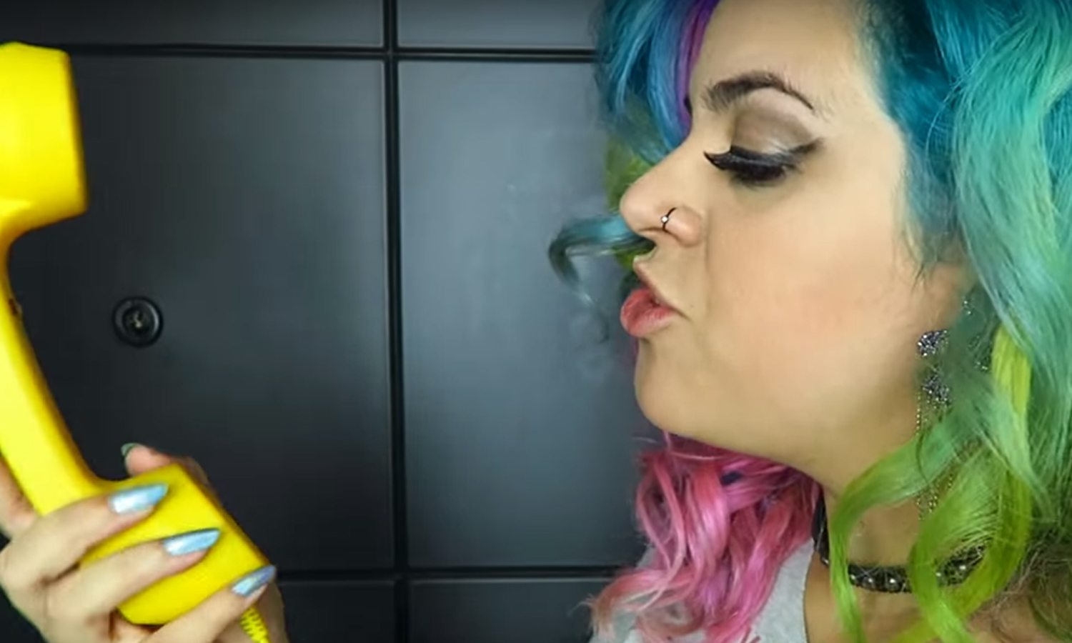 Youtuber fazem versão feminista da música "Essa Mina é Louca''