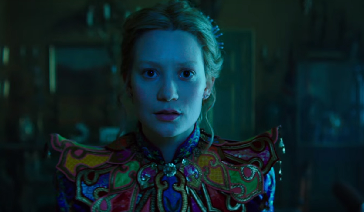 alice atraves do espelho trailer oficial