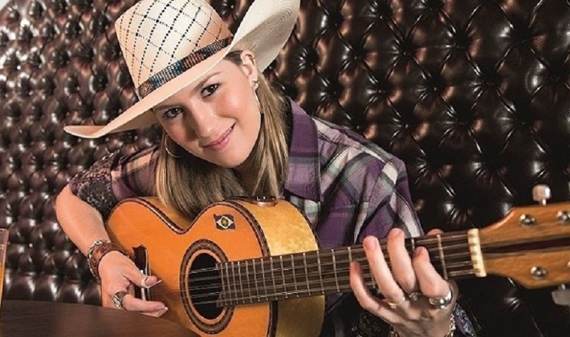 cantora Bruna Viola