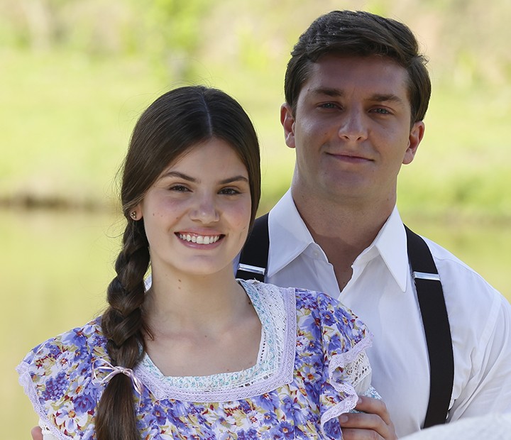 camila queiroz e klebber toledo em eta mundo bom