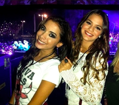 Anitta e Bruna Marquezine
