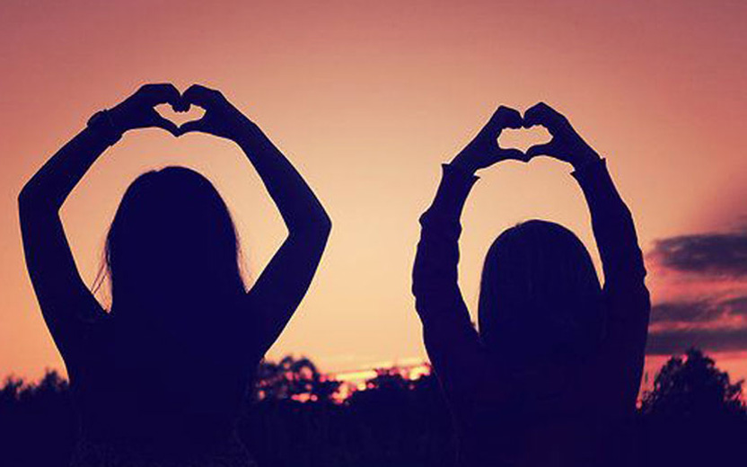 50 frases tumblr para ser a legenda da foto com sua miga