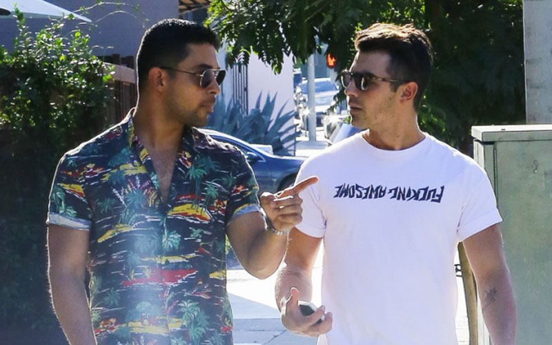 Joe Jonas e Wilmer Valderrama
