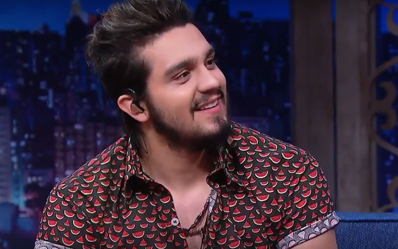 Luan Santana no programa the noite
