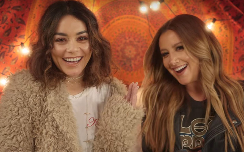 ashley tisdale e vanessa hudgens em 2017