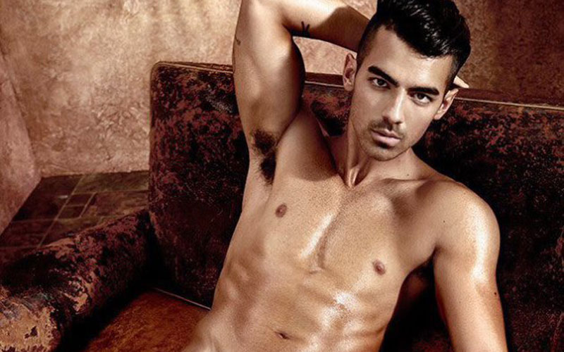 joe jonas de cueca para a guess