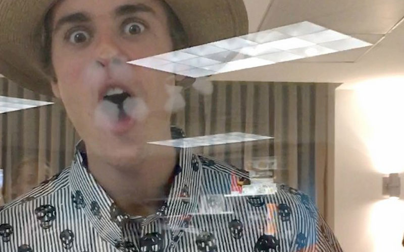 justin bieber fazendo careta em creche em miami