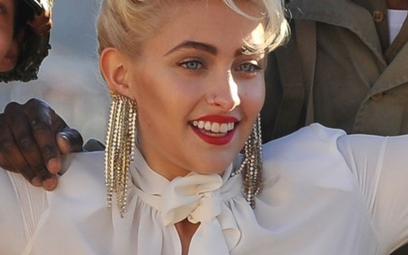 paris jackson fotografando para chanel