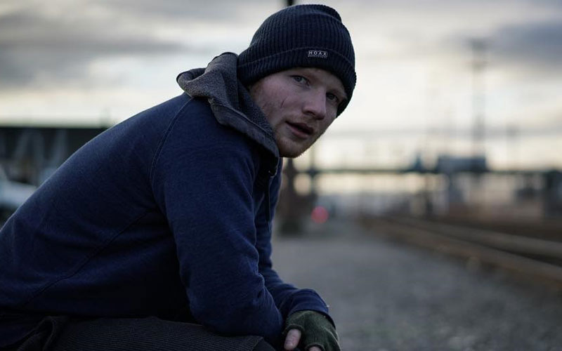 Ed Sheeran no clipe de Shape Of You
