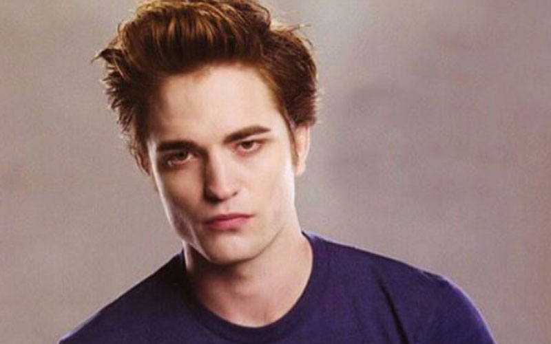 Robert Pattinson como Edward, em Crepúsculo