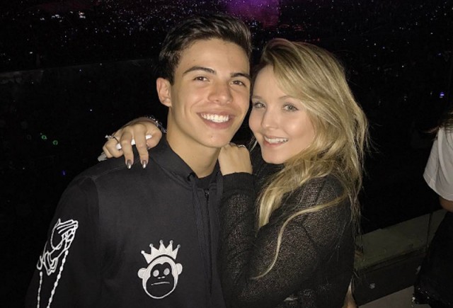 Larissa Manoela e Thomaz Costa no show do Justin Bieber