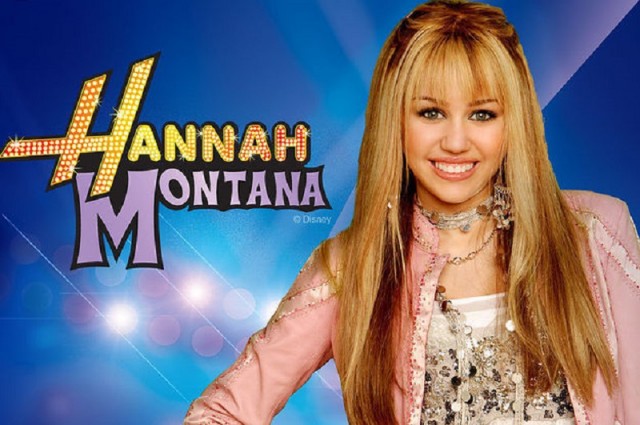 Miley Cyrus como Hannah Montana, personagem fictícia