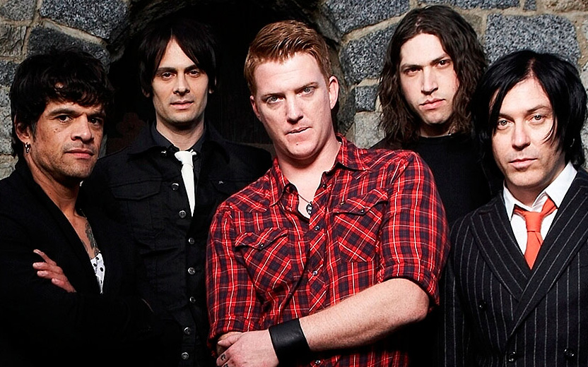 Queens of the Stone Age toca música inédita em show no Canadá