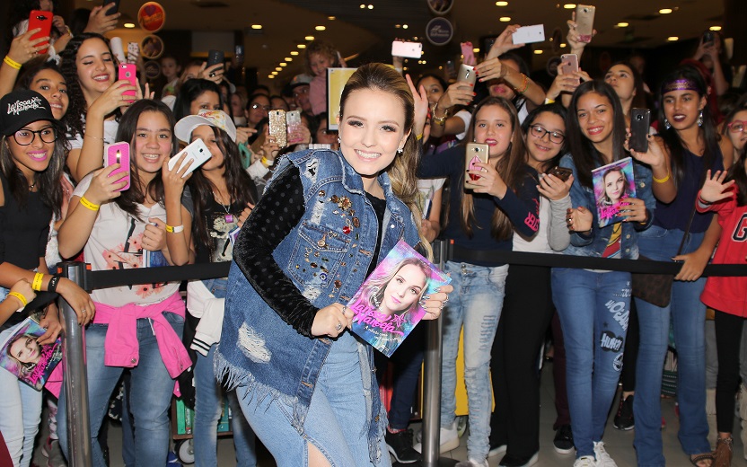 Larissa Manoela
