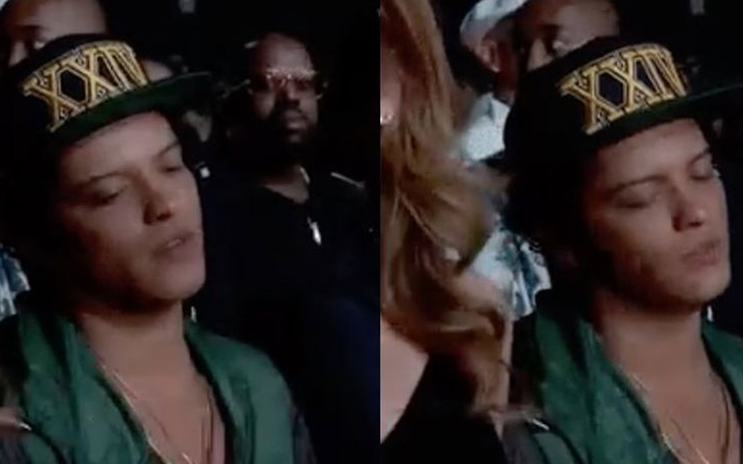 Bruno Mars dá uma cochilada ao vivo durante o BET Awards