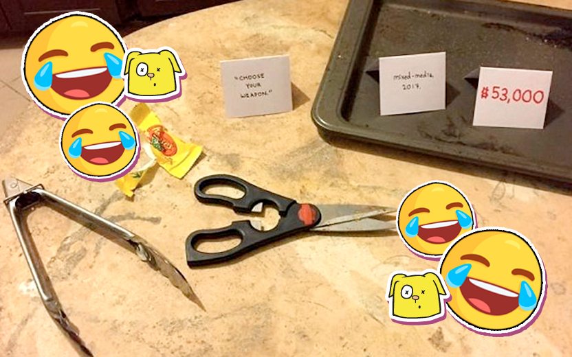 Garoto cria galeria de arte com bagunça de colega de quarto