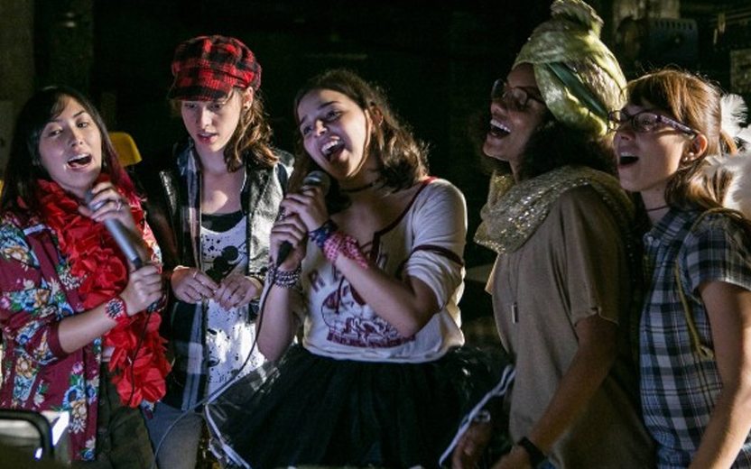 meninas do galpão das five cantando juntas
