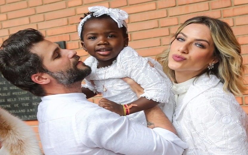 Bruno Gagliasso e Giovanna Ewbank no batizado da Titi!