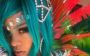 Rihanna de cabelo azul