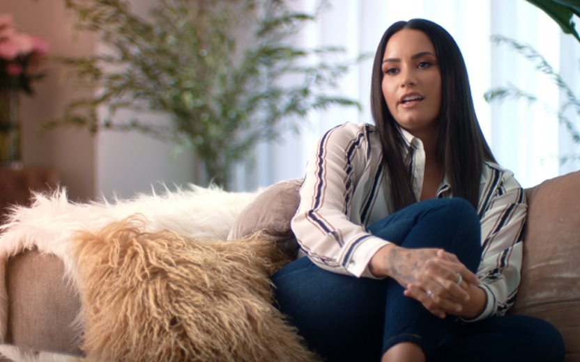 Demi Lovato em seu documentário Simply Complicated