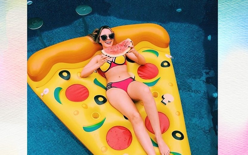 12 ideias de looks Pinterest para uma pool party