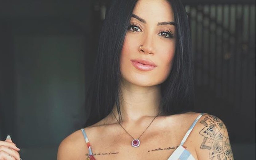 blogueira Boca Rosa
