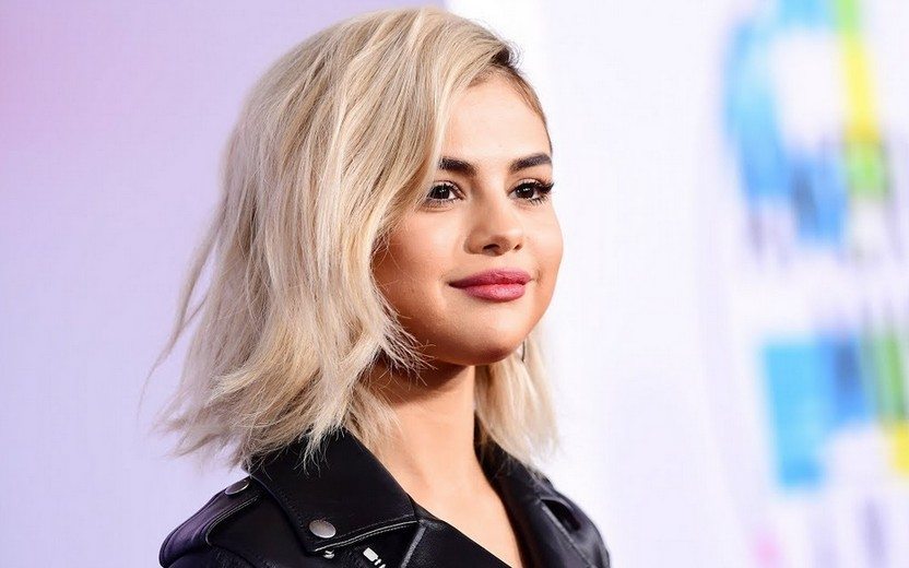 cabelo de Selena Gomez