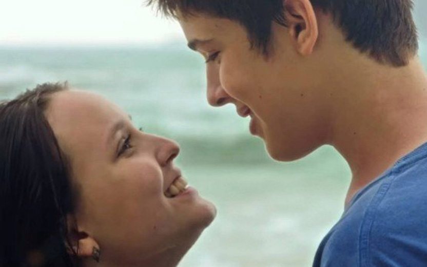 Larissa Manoela conta como foi contracenar com o ex João Guilherme em 'Fala Sério, Mãe!'