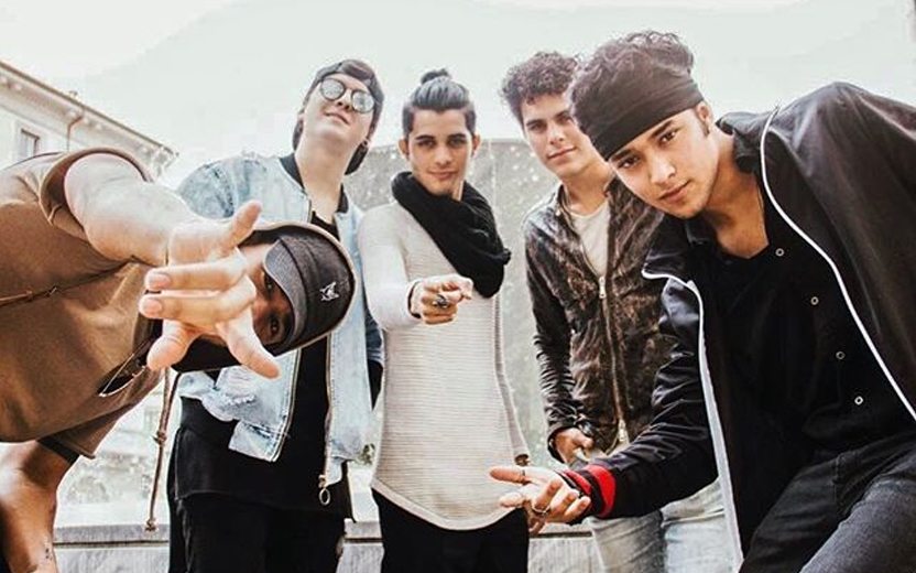 meninos do CNCO lançaram o clipe de MAMITA