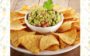 Bowl de guacamole com nachos